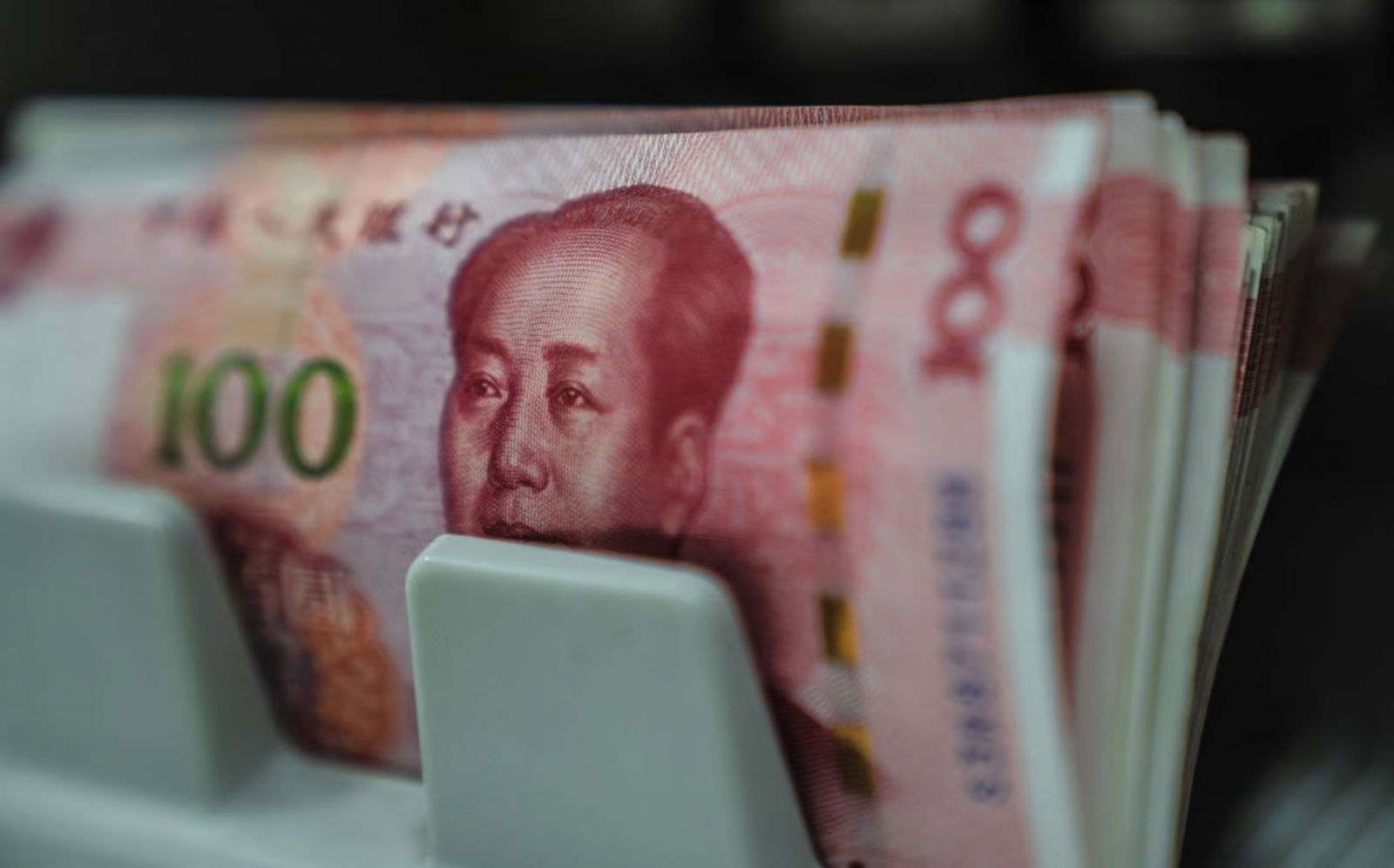 Trung Quốc đang nhanh chóng tìm cách nâng cấp quan hệ thương mại ASEAN, khi chính phủ Mỹ ngày càng siết chặt kinh tế thông qua thuế quan và hạn chế lĩnh vực công nghệ cao của họ (ảnh minh hoạ)