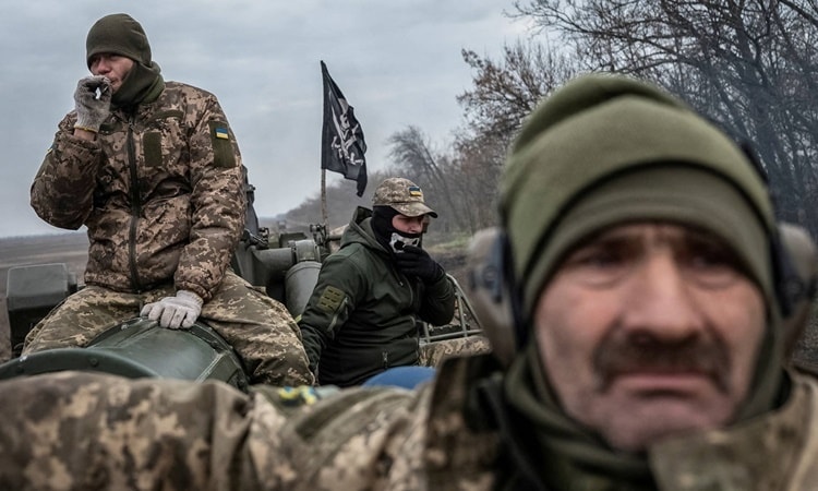 Quân đội Ukraine ở Kherson hôm 9/11. Ảnh: Reuters.