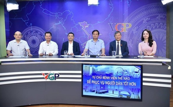 Tọa đàm về cơ chế tự chủ toàn diện bệnh viện tại Cổng Thông tin Chính phủ, chiều 14/11