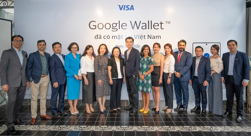 7 ngân hàng phát hành thẻ gồm ACB, Sacombank, Shinhan Bank, Techcombank, TPBank, Vietcombank và VPBank, cùng Visa và Google Wallet đã kích hoạt