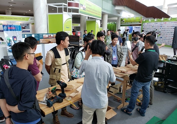 Vietnam Hardware & Hand Tools Expo (VHHE) là một sự kiện cung ứng tối ưu với sự đa dạng trong ngành hàng trưng bày chủ đạo: Dụng cụ, Máy công cụ, Thiết bị gia cố, Sản phẩm ngũ kim... Ảnh: Hoàng Diệp