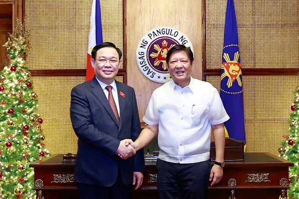 Chủ tịch Quốc hội Vương Đình Huệ và Tổng thống Philippines Ferdinand Romualdez Marcos. Ảnh: Doãn Tấn