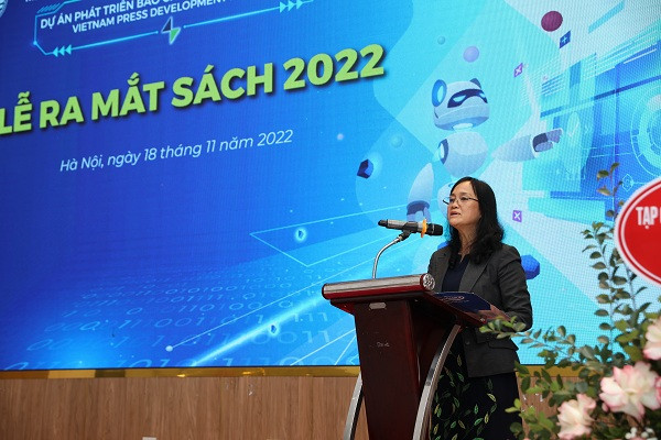 Đại diện công ty Vinamilk chia sẻ tại buổi Lễ ra mắt sách 2022.