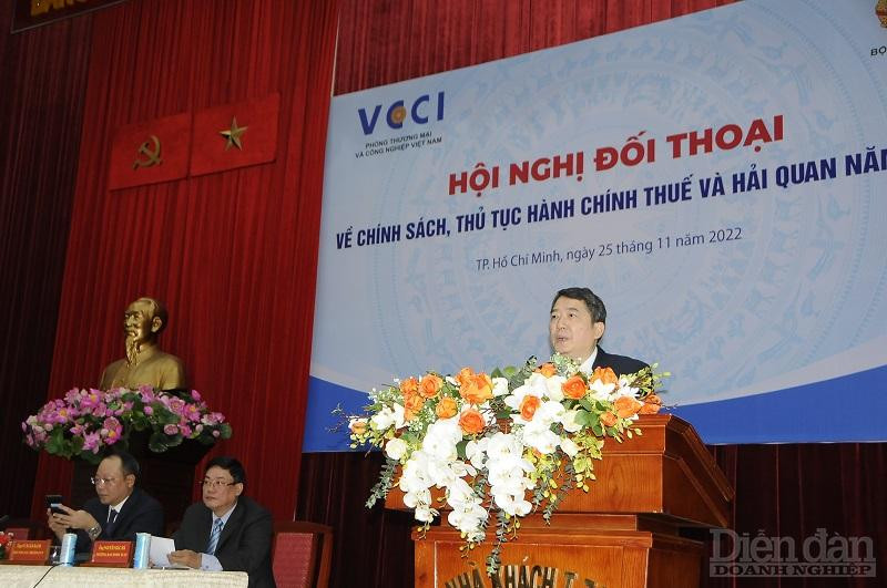 Thứ trưởng Bộ Tài chính Cao Anh Tuấn phát biểu tại Hội nghị - Ảnh: Đình Đại.