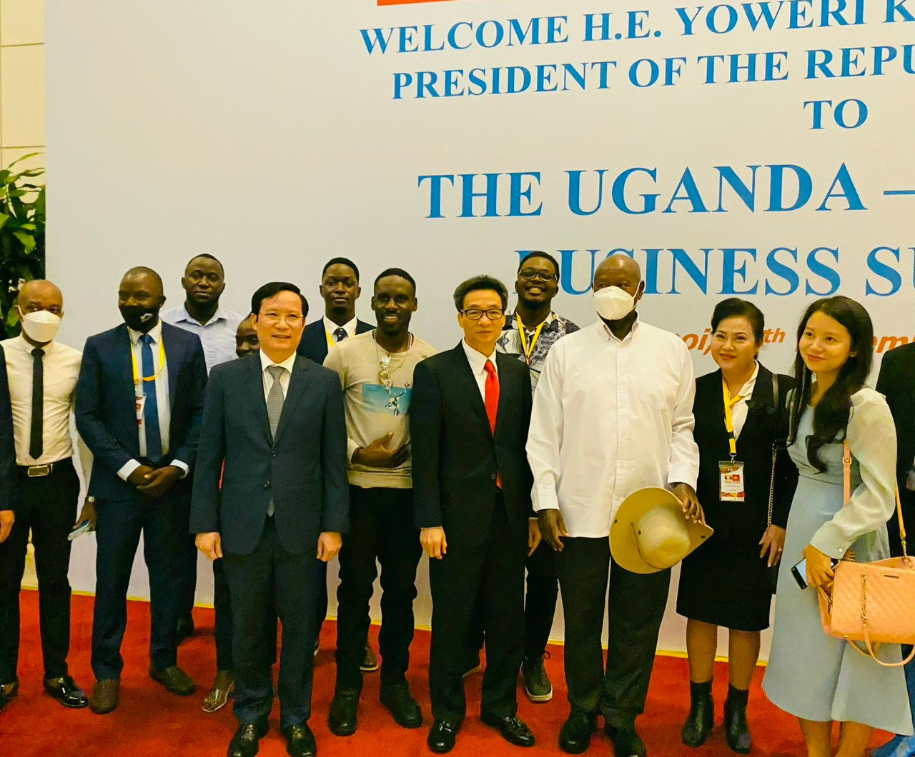 Phó Thủ tướng Vũ Đức Đam tin tưởng chuyến thăm của Tổng thống Uganda Yoweiri Kaguta Muxeveni có ý nghĩa lịch sử, thúc đẩy quan hệ toàn diện hai nước, trong đó có hợp tác kinh tế, lên một tầm cao mới - Ảnh: Đ.H