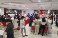 Black Friday tại TP.HCM: Giảm giá siêu khủng nhưng khách chỉ “xem”?