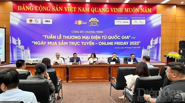 Toàn cảnh cuộc họp báo. Ảnh: Nguyễn Việt