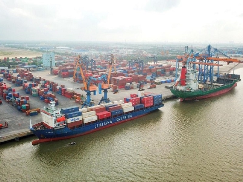 sức cạnh tranh trên trường quốc tế của đội tàu Việt còn yếu