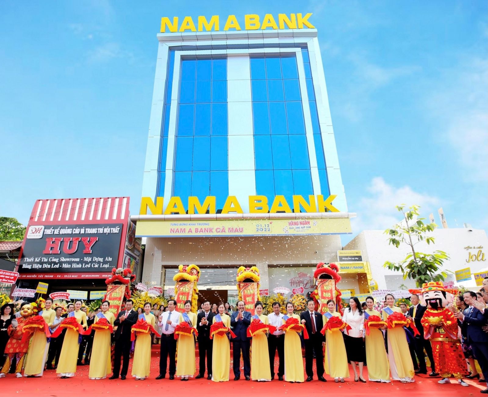 Nam A Bank khai trương chi nhánh Cà Mau, tiếp tục mở rộng mạng lưới.