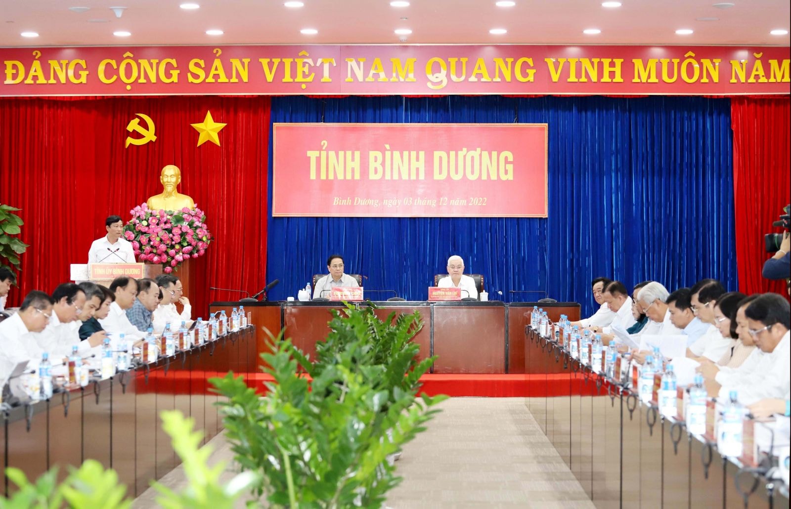 Ông Võ Văn Minh phát biểu tại buổi làm việc với Đoàn công tác của Thủ tướng Chính phủ Phạm Minh Chính