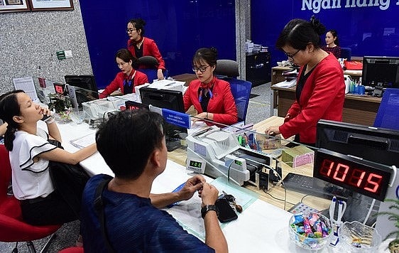  Nhiều doanh nghiệp gặp khó khi ngân hàng cạn room tín dụng.