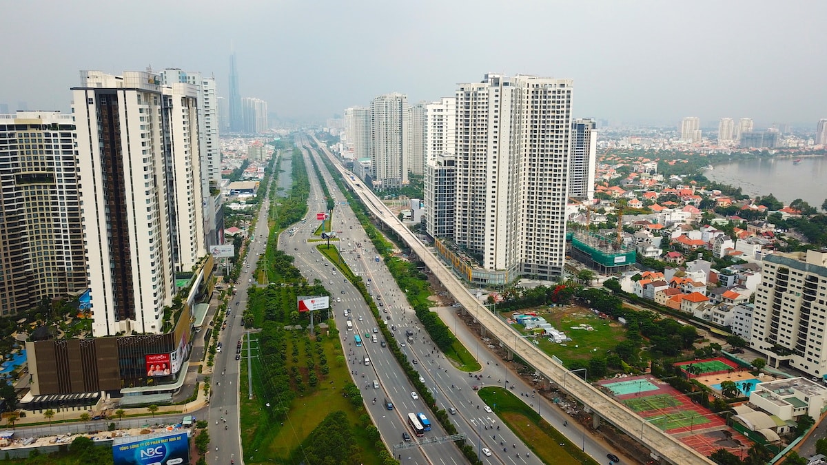 ệc đánh thuế tài sản, căn nhà thứ hai là cần thiết, tuy nhiên để có thể làm được điều đó vẫn còn nhiều “bài toán” phải giải quyết