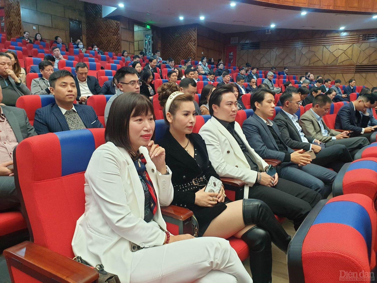 Doanh nghiệp tham dự hội nghị tháo gỡ khó khăn