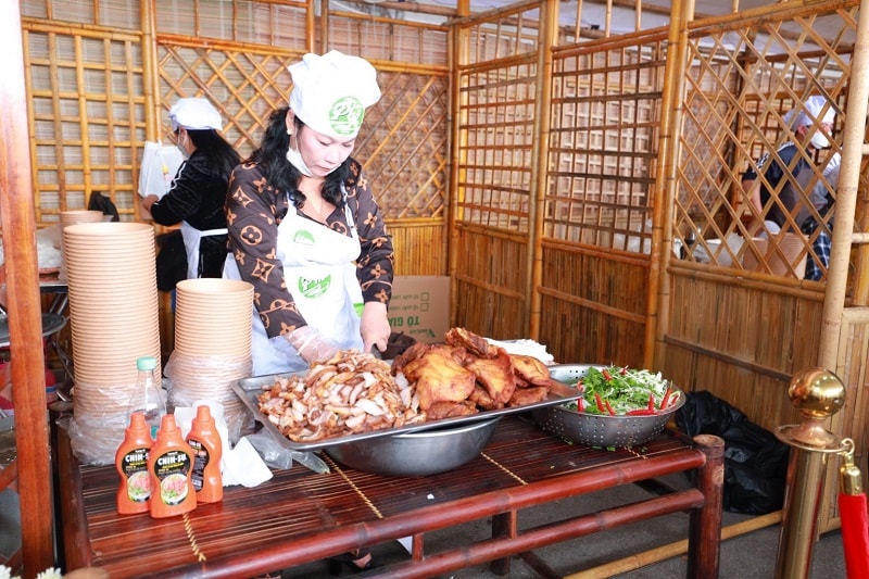 P Đầu bếp phở luôn tin dùng CHIN-SU.