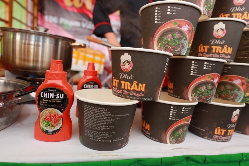 P Phở miền nào cũng không thể thiếu CHIN-SU.