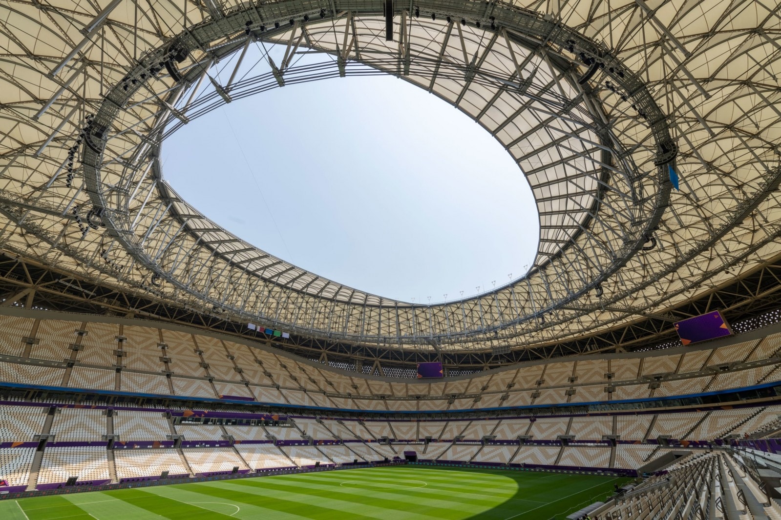 Sân vận động Lusail Stadium là sự hợp tác giữa Tổng Công ty Đường sắt Trung Quốc và Qatar