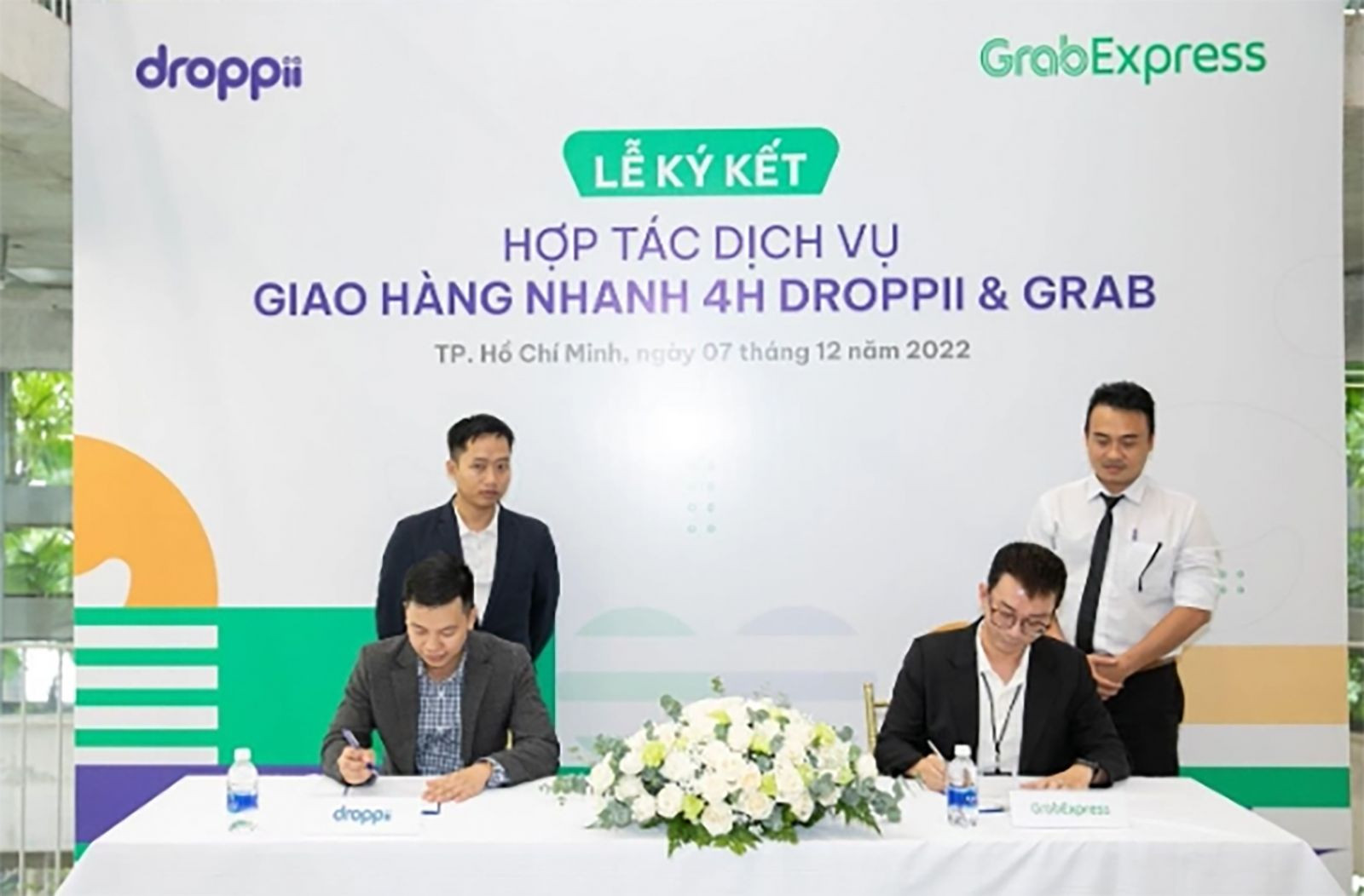  Droppii và GrabExpress hợp tác ra mắt Dịch vụ giao hàng nhanh 4h trong nội thành Hà Nội và TP HCM.