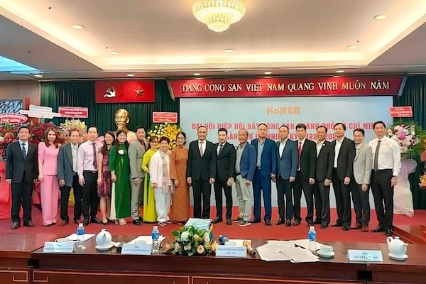 Ban Chấp hành nhiệm kỳ mới gồm có 29 người, trong đó có 1 Chủ tịch là Ông Lê Hoàng Châu, 9 phó chủ tịch, 18 ủy viên thường vụ và 1 trưởng ban kiểm tra hiệp hộ