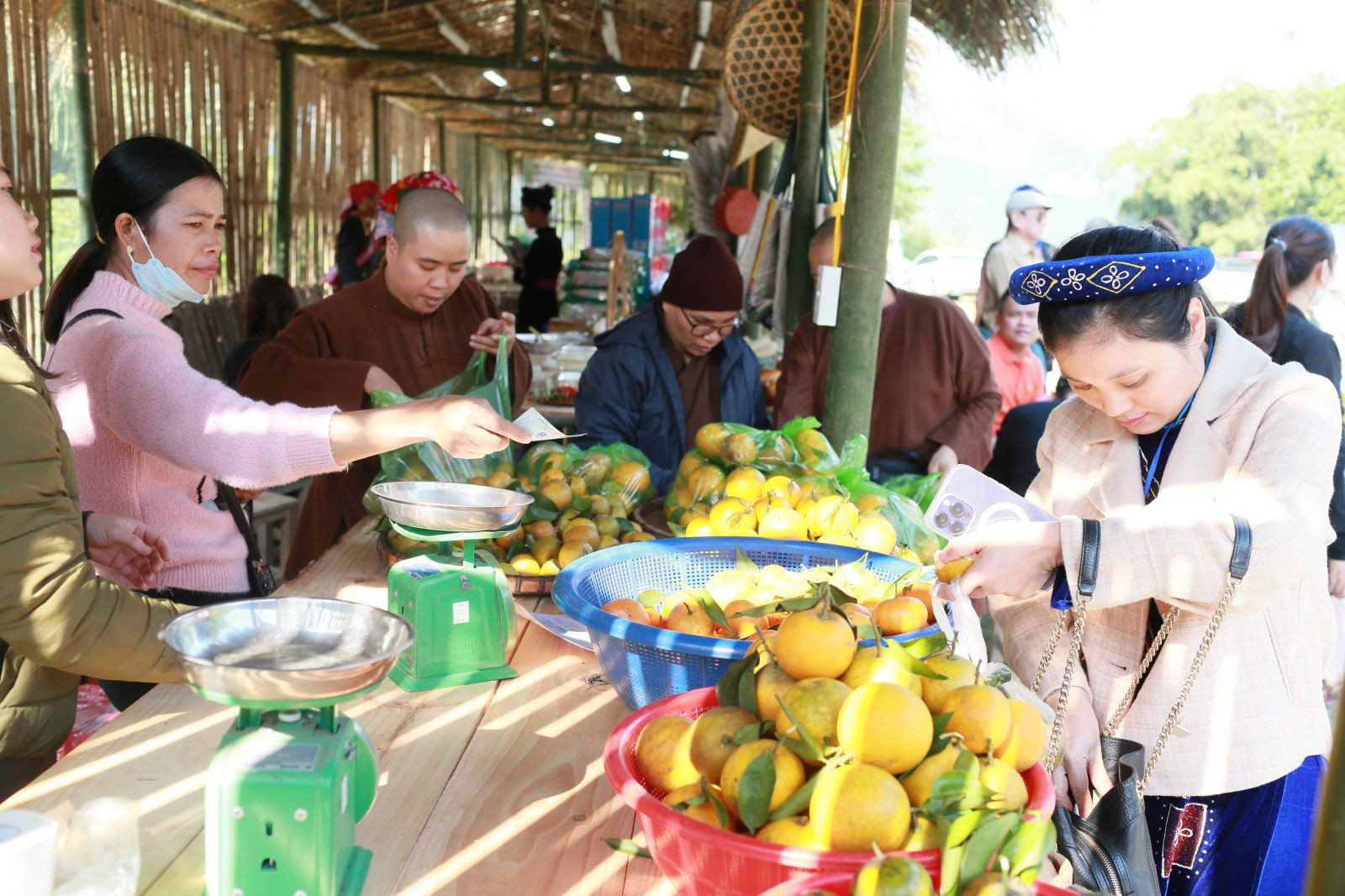 Một trong các gian hàng 