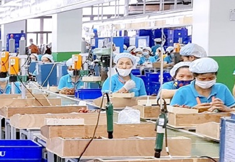 Thái Bình sẽ phấn đấu đến năm 2025 tỷ trọng công nghiệp, xây dựng và thương mại, dịch vụ trong GRDP đạt 80% trở lên; GRDP bình quân đầu người đạt 90 triệu đồng (3.500 USD) trở lên; tỷ trọng lao động nông nghiệp trong tổng lao động toàn xã hội giảm còn 22%; tỷ lệ đô thị hóa đạt 30% trở lên