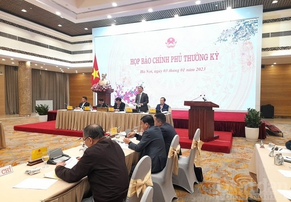 Bộ Công Thương sẽ tính toán, cân nhắc kỹ lưỡng và báo cáo các cấp có thẩm quyền theo đúng quy định để việc điều chỉnh giá điện hợp lý, hạn chế tác động ở mức thấp nhất đến kinh tế - xã hội và đời sống người dân khi điều chỉnh. Ảnh: Nguyễn Việt