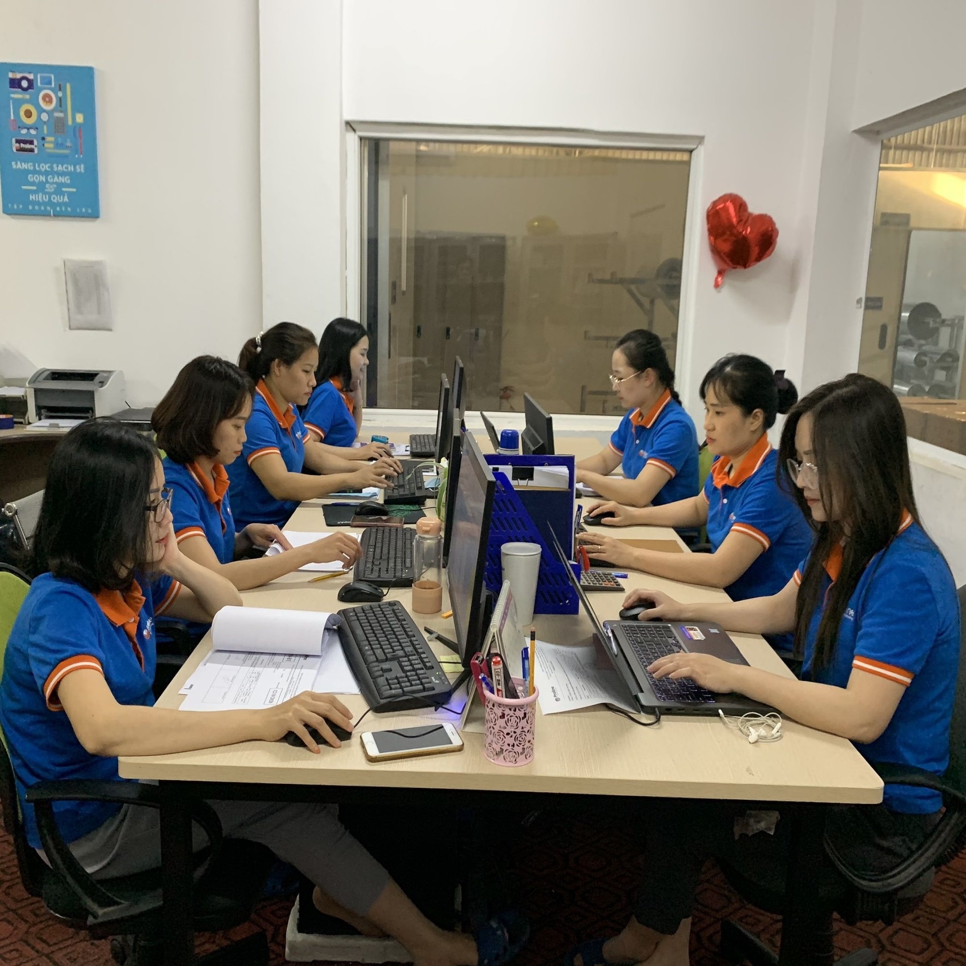 Với việc chào hàng trên các nền tảng TMĐT B2B toàn cầu, bộ máy kinh doanh của các doanh nghiệp đang ngày càng tinh gọn và hiệu quả.