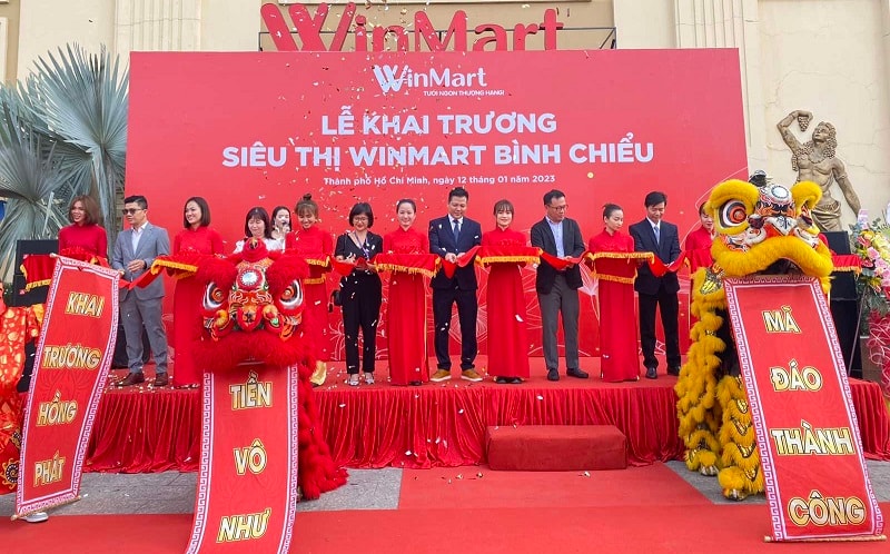 Lễ cắt băng khai trương WinMart Bình Chiểu