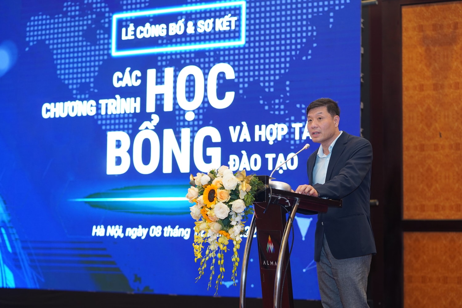 GS. Vũ Hà Văn - Giám đốc Khoa học Quỹ VINIF - chia sẻ về mục tiêu xây dựng văn hóa nghiên cứu khoa học chuyên nghiệp tại Việt Nam