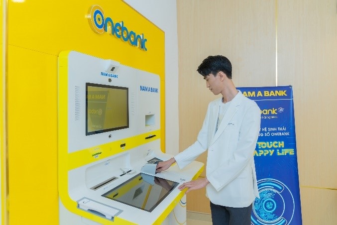 Điểm giao dịch số tự động ONEBANK giúp KH giao dịch xuyên Tết và nhận nhiều ưu đãi hấp dẫn.