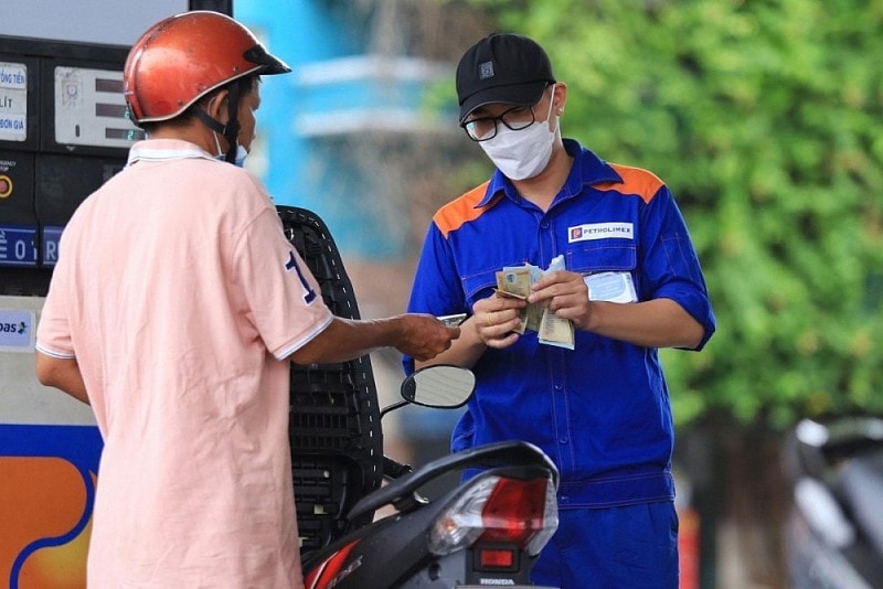 Các chuyên gia đánh giá, trong năm 2023 nguồn cung xăng dầu có thể sẽ giảm (ảnh minh hoạ)