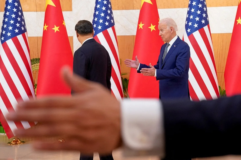 Tổng thống Hoa Kỳ Joe Biden với Chủ tịch Trung Quốc Tập Cận Bình tại Bali, Indonesia, tháng 11 năm 2022