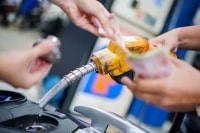 Giải pháp ổn định giá xăng dầu cho năm 2023