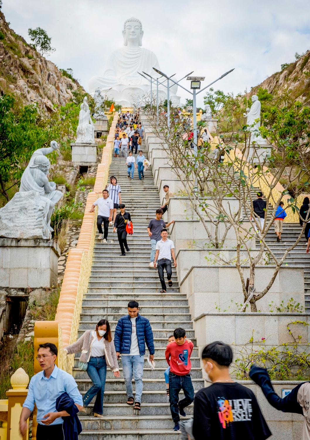 Bức tượng phật Thích Ca cao 69 m ở Bình Định