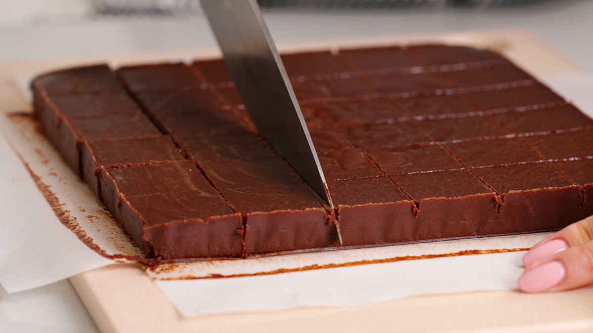 Tự làm nama chocolate cho ngày Valentine