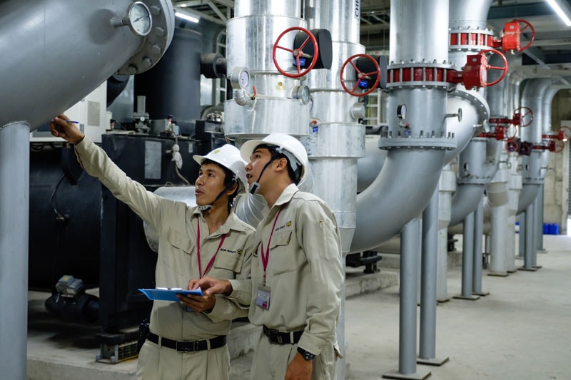 Lợi ích đầu tiên của QCC là tiết kiệm chi phí cho doanh nghiệp