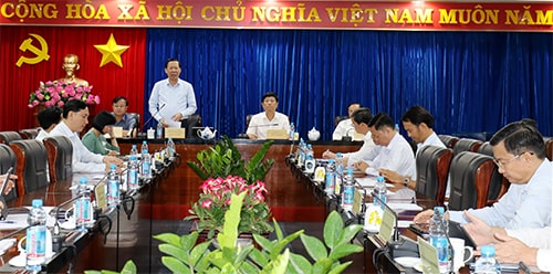 Ông Phan Văn Mãi phát biểu tại buổi làm việc