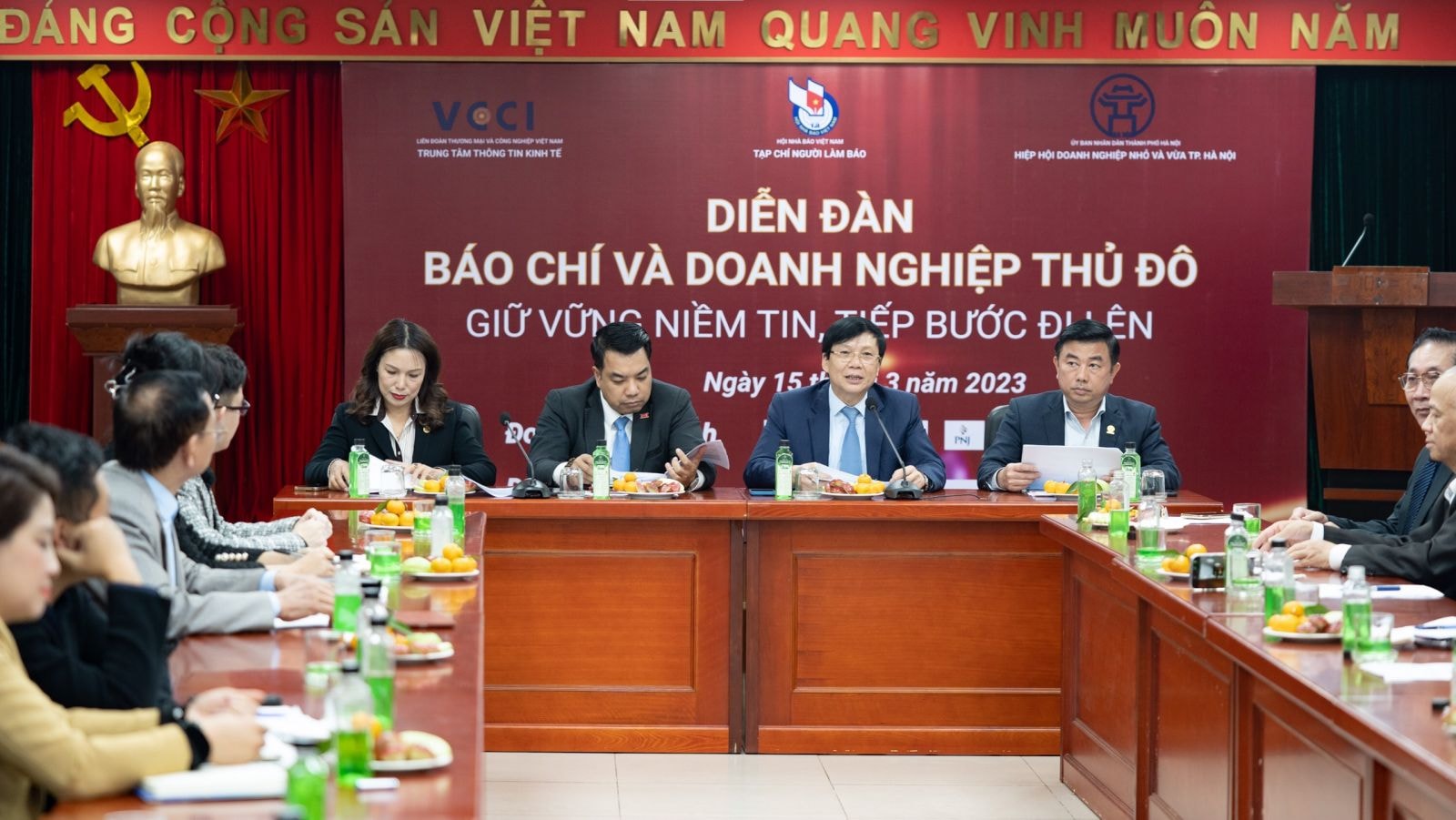 thắt chặt mối quan hệ đồng hành giữa báo chí và doanh nghiệp vì sự phát triển bền vững