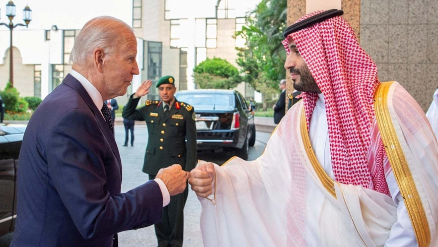 Tổng thống Mỹ Joe Biden và Thái tử Mohammed bin Salman trong chuyến công du tới Saudi Arabia, ngày 15/7/2022. Ảnh: Reuters 