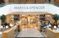 Hãng thời trang Marks & Spencer cho thuê… quần áo