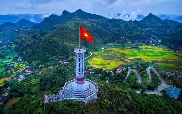 Cột cờ Lũng Cú