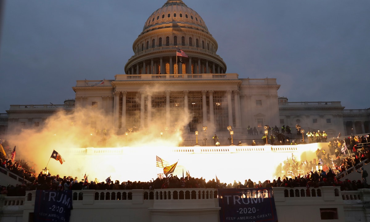 Ông Trump đạo diễn vụ bạo loạn đồi Capitol ngày 6/1/2021