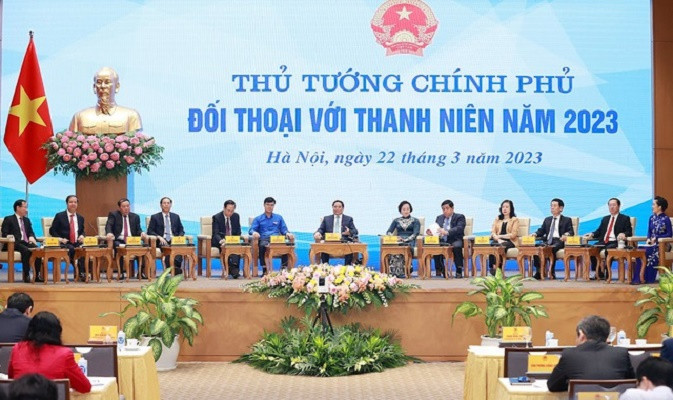 Thủ tướng và lãnh đạo các Bộ đối thoại với thanh niên. Ảnh: VGP/Nhật Bắc