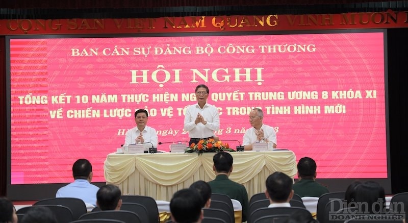 Hội nghị tổng kết 10 năm thực hiện Nghị quyết Trung ương 8 khóa XI về Chiến lược bảo vệ Tổ quốc trong tình hình mới của Bộ Công Thương