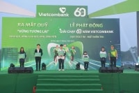 Vietcombank ra mắt Quỹ “Vững tương lai” và phát động Giải chạy 60 năm “Vạn trái tim - Một niềm tin”