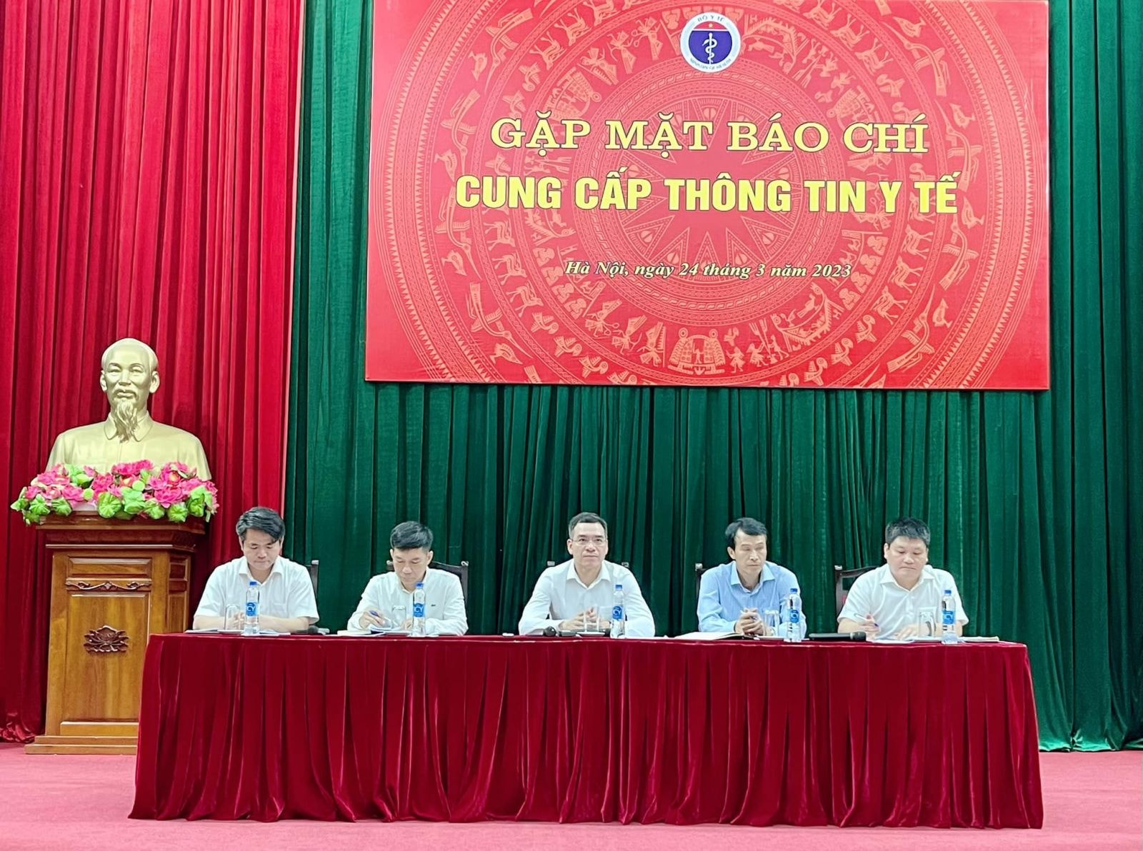 cuộc gặp mặt báo chí cung cấp thông tin y tế do Bộ Y tế tổ chức sáng 24/3.