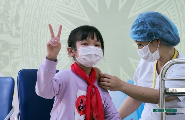 Bộ Y tế tiếp tục thúc đẩy việc tiêm vaccine phòng bệnh COVID-19.