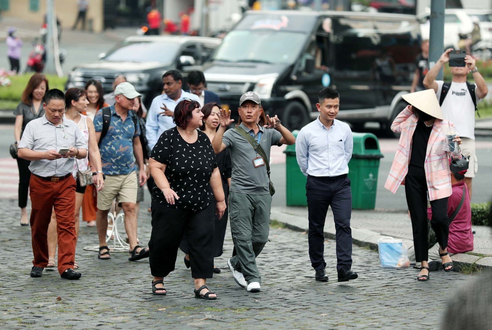 Năm 2023, ngành du lịch Hà Nội đặt mục tiêu đón 22 triệu lượt khách du lịch, trong đó có 3 triệu lượt khách quốc tế.