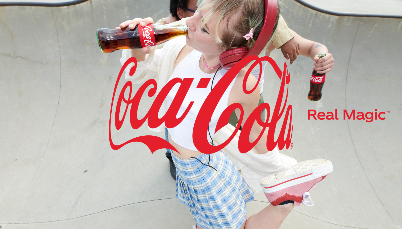 Coca Cola vừa khởi động nền tảng “Create real magic”