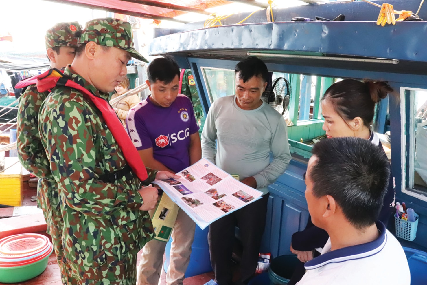   Tăng cường tuyên truyền là giải pháp trọng tâm lâu dài của Quảng Ninh trong việc chống đánh bắt thủy sản trái phép.