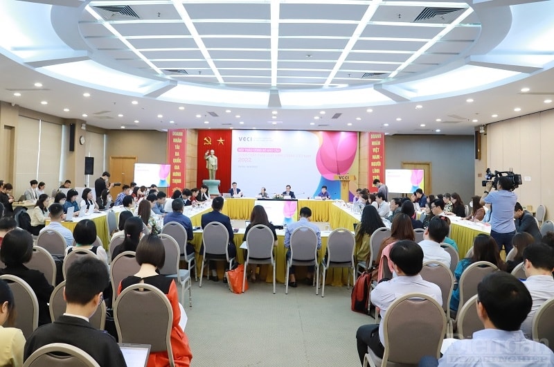 Toàn cảnh Hội thảo công bố Báo cáo “Dòng chảy pháp luật kinh doanh Việt Nam 2022”